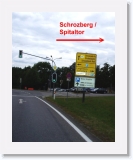 P7039905 * Man sieht nun rechterhand einen recht groen Parkplatz. An der darauffolgenden Ampel rechts abbiegen, Richtung Schrozberg / Spitaltor ! * 439 x 550 * (43KB)