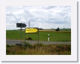 P7039910 * Nach wieder 2km geht es recht pltzlich rechts weg Richtung  Leuzenbronn / Brundorf * 550 x 413 * (61KB)