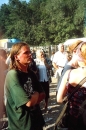omi_01 * Und die waren richtig cool:
etwas betagtere TOA-Besucher vor dem Donots-Set.
Sollte ich mit dem Bild jemandem zu nahe treten, bitte anmailen, werde dann das Foto sofort entfernen !
 * 338 x 507 * (172KB)