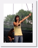 toa2006_060812_002 * Christina Strmer & Band | SA | Hauptbhne * 413 x 550 * (62KB)