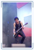 toa10_fr_026 * Hauptbühne (FR) - Donots * 2256 x 1496 * (1.44MB)