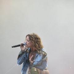 Taubertal-Festival 2017 (FR) - Hauptbühne - Jennifer Rostock  D71 3468