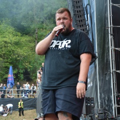 Taubertal-Festival 2018 (FR) - Hauptbühne - Feine Sahne Fischfilet  D71 1715