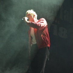 Taubertal-Festival 2018 (SA) - Hauptbühne - Kraftklub  D71 2293