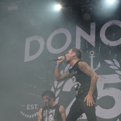 Taubertal-Festival 2019 (SA) - Hauptbühne - Donots  D71 8346