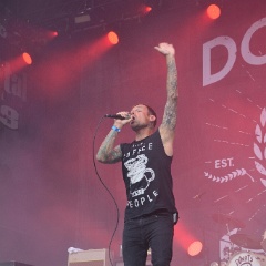 Taubertal-Festival 2019 (SA) - Hauptbühne - Donots  D71 8348