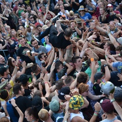 Taubertal-Festival 2019 (SA) - Hauptbühne - Donots  D71 8468